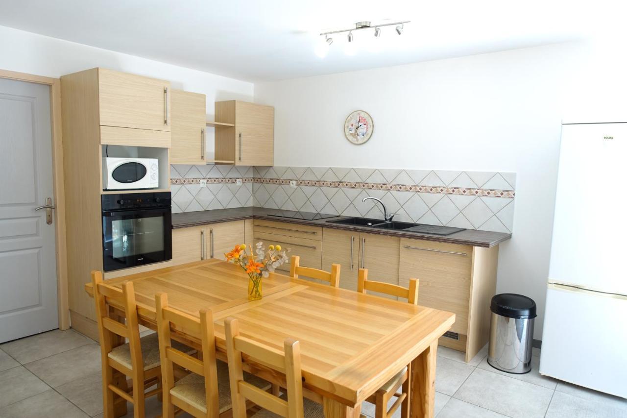 Appartement Spacieux Avec Terrasse Saint-André-dʼEmbrun 外观 照片